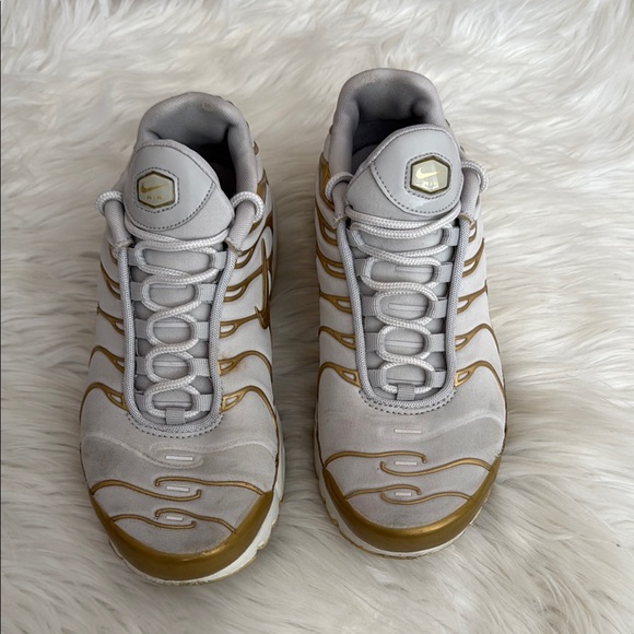Nike Air Max Plus TN in white and gold Size 7 - Picture 3 of 8
